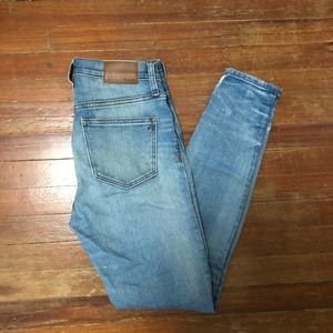 Madewell light wash 9” high rise skinny jeans